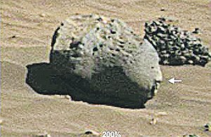 Кто-то вытесал из марсианского камня голову, удивительно похожую на индейца майя. С трудом верится, что природа могла самостоятельно создать такое творение.