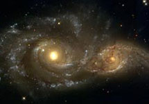 Две сталкивающиеся галактики. Фото NASA с сайта info.anu.edu.au
