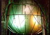 Стальной контейнер - внешняя оболочка KamLAND. Фото с сайта www.lbl.gov
